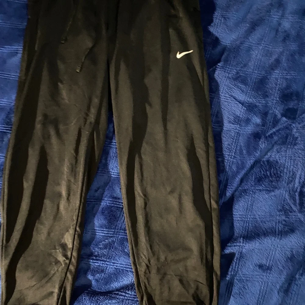 Nike unisex size S black sheer dri-fit sweats - Picture 1 of 6